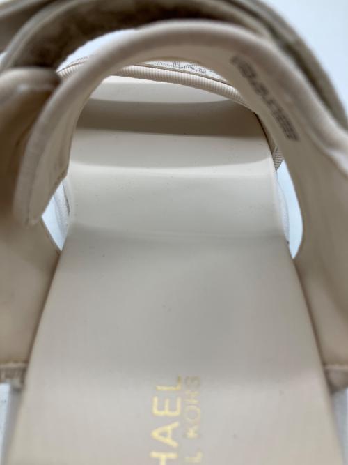 MICHAEL KORS（マイケル・コース）MICHAEL KORS (マイケル・コース) サンダル　KATRINA アイボリー サイズ:6.5Mの古着・服飾アイテム