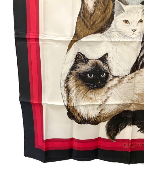 HERMES（エルメス）HERMES (エルメス) シルクスカーフ　レ・シャ Les Chats レッド×ブラックの古着・服飾アイテム