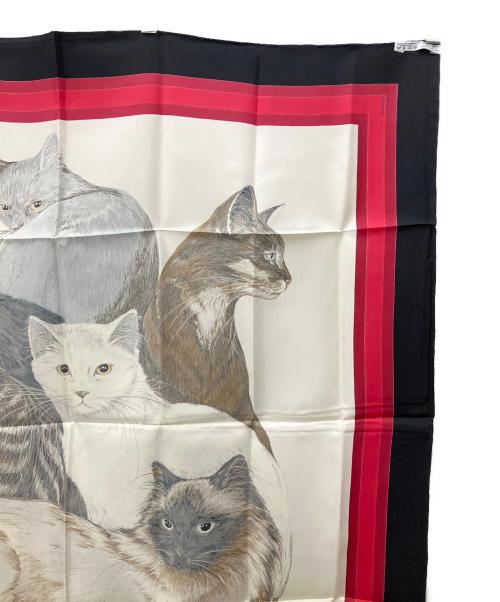 HERMES（エルメス）HERMES (エルメス) シルクスカーフ　レ・シャ Les Chats レッド×ブラックの古着・服飾アイテム