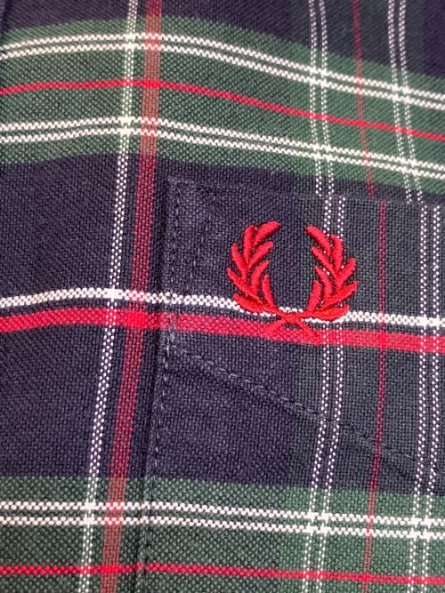 FRED PERRY（フレッドペリー）FRED PERRY (フレッドペリー) シャツワンピース ブラック×グリーン サイズ:36の古着・服飾アイテム