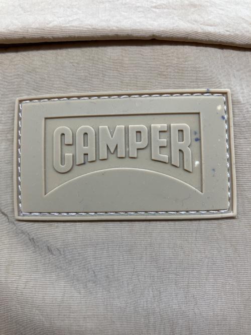 CAMPER（カンペール）CAMPER (カンペール) リュック カーキの古着・服飾アイテム