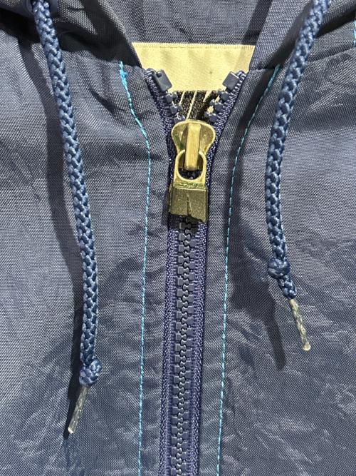 NIKE（ナイキ）NIKE (ナイキ) 【古着】 マウンテンパーカー ネイビー サイズ:Mの古着・服飾アイテム