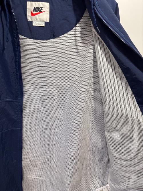 NIKE（ナイキ）NIKE (ナイキ) 【古着】 マウンテンパーカー ネイビー サイズ:Mの古着・服飾アイテム