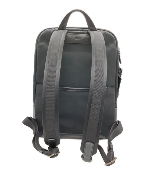 TUMI（トゥミ）TUMI (トゥミ) バックパック カーキ×ブラックの古着・服飾アイテム