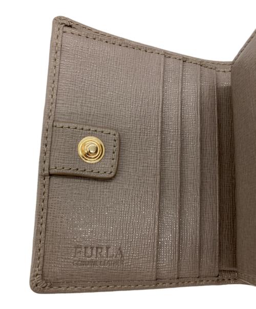 FURLA（フルラ）FURLA (フルラ) 2つ折り財布 ベージュの古着・服飾アイテム