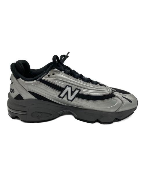 NEW BALANCE（ニューバランス）NEW BALANCE (ニューバランス) ローカットスニーカー ブラック×シルバー サイズ:24.5cmの古着・服飾アイテム