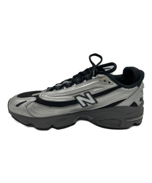 NEW BALANCE（ニューバランス）NEW BALANCE (ニューバランス) ローカットスニーカー ブラック×シルバー サイズ:24.5cmの古着・服飾アイテム