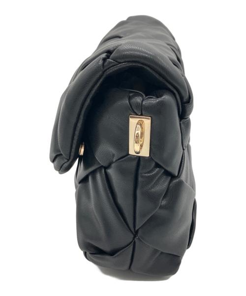 GUESS（ゲス）GUESS (ゲス) ワンショルダーバッグ ブラックの古着・服飾アイテム