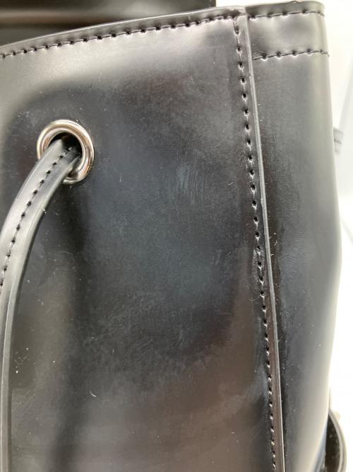 Samantha Thavasa（サマンサタバサ）Samantha Thavasa (サマンサタバサ) ガラス調合皮リュック ブラックの古着・服飾アイテム