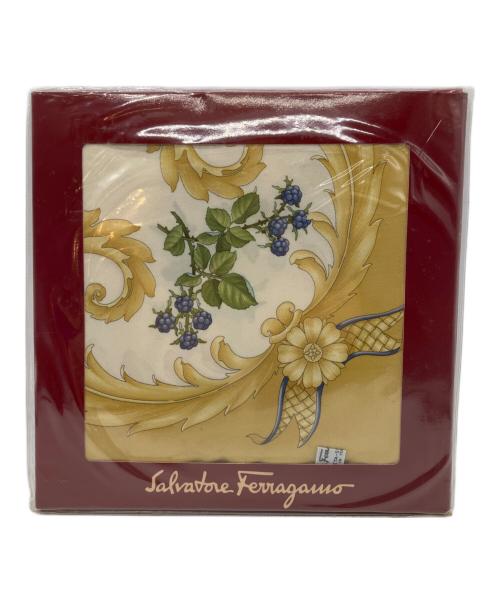 Salvatore Ferragamo（サルヴァトーレ フェラガモ）Salvatore Ferragamo (サルヴァトーレ フェラガモ) シルクスカーフ イエロー×ベージュ 未使用品の古着・服飾アイテム