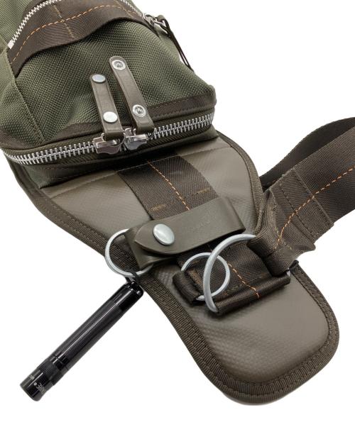 PORTER（ポーター）PORTER (ポーター) HEAT TYPE-C  SLING SHOULDER BAG オリーブの古着・服飾アイテム