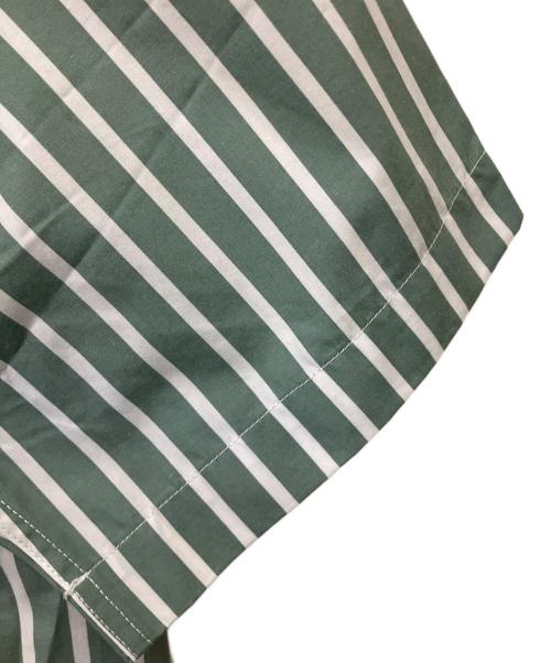 LACOSTE（ラコステ）LACOSTE (ラコステ) ストライプオープンカラーシャツ グリーン×ホワイト サイズ:39 未使用品の古着・服飾アイテム