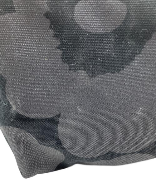 marimekko（マリメッコ）marimekko (マリメッコ) PERUSKASSI WX PIENI UNIKKO ブラックの古着・服飾アイテム
