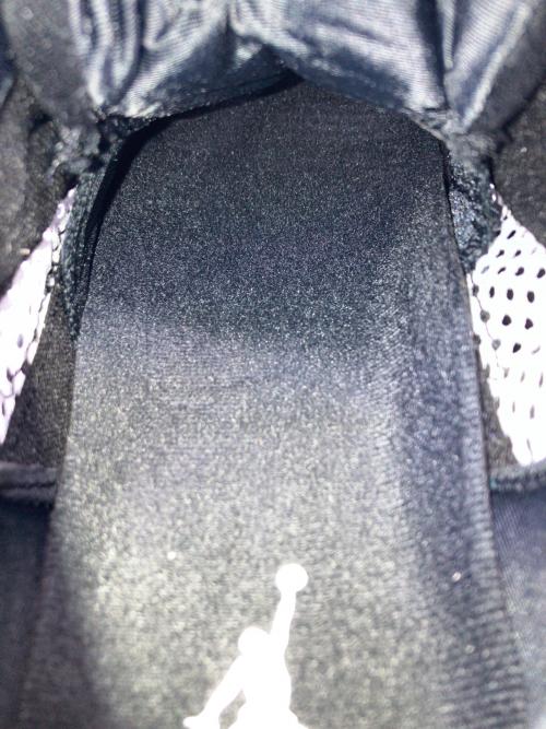 NIKE（ナイキ）NIKE (ナイキ) AIR JORDAN 11 RETRO LOW ブラック サイズ:27.5cm 未使用品の古着・服飾アイテム