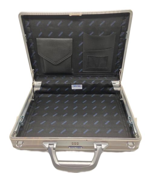 RIMOWA（リモワ）RIMOWA (リモワ) アタッシュノートブックケース シルバーの古着・服飾アイテム