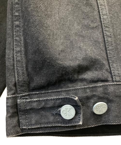 Calvin Klein Jeans（カルバンクラインジーンズ）Calvin Klein Jeans (カルバンクラインジーンズ) デニムジャケット ブラック サイズ:Mの古着・服飾アイテム