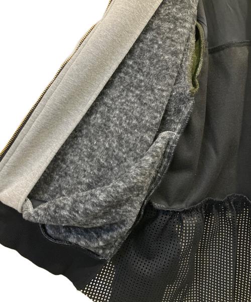 Risley（リズレー）Risley (リズレー) バックパンチング フリルフーディー グレー×カーキ サイズ:FREE 未使用品の古着・服飾アイテム