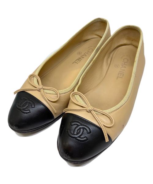CHANEL（シャネル）CHANEL (シャネル) バレリーナ ココマーク リボンパンプス ベージュ×ブラック サイズ:37 1/2の古着・服飾アイテム