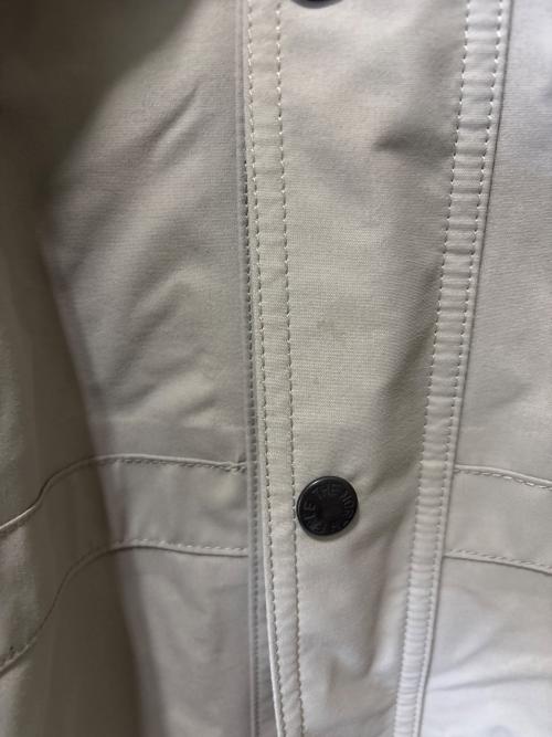THE NORTH FACE（ザ ノース フェイス）THE NORTH FACE (ザ ノース フェイス) マウンテンライトジャケット グレー×ブラック サイズ:Sの古着・服飾アイテム