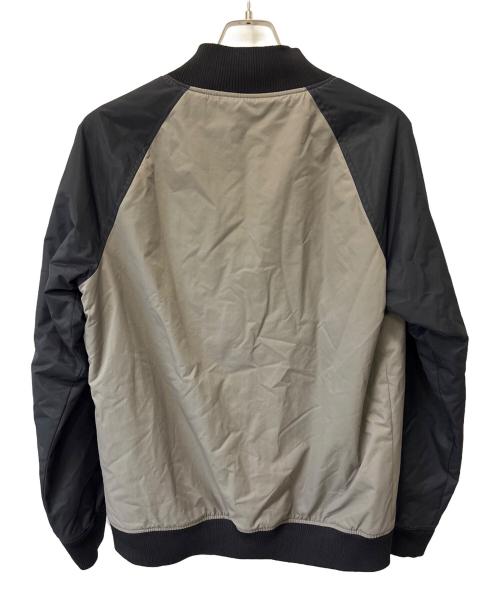 OAKLEY（オークリー）OAKLEY (オークリー) 中綿ナイロンジャケット ブラックぐれー サイズ:Mの古着・服飾アイテム