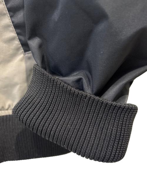 OAKLEY（オークリー）OAKLEY (オークリー) 中綿ナイロンジャケット ブラックぐれー サイズ:Mの古着・服飾アイテム