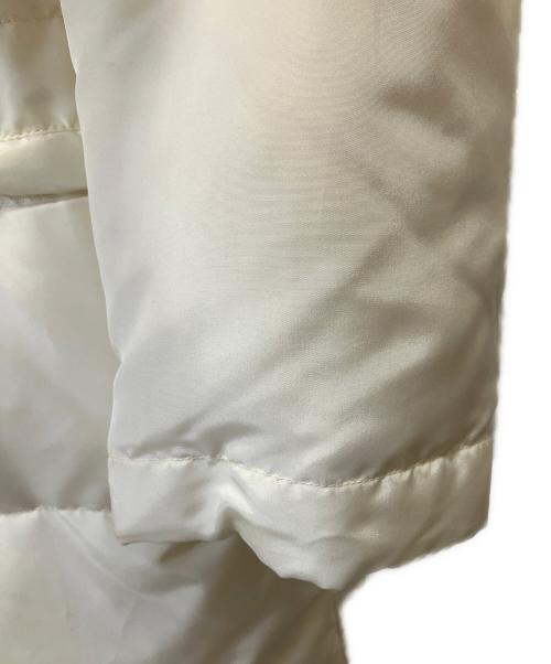 Max Mara WEEK END LINE（マックスマーラ ウイークエンドライン）Max Mara WEEK END LINE (マックスマーラ ウイークエンドライン) ナイロンコート ホワイト サイズ:36の古着・服飾アイテム