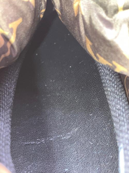 LOUIS VUITTON（ルイ ヴィトン）LOUIS VUITTON (ルイ ヴィトン) ピローライン アンクルブーツ ブラック サイズ:35の古着・服飾アイテム