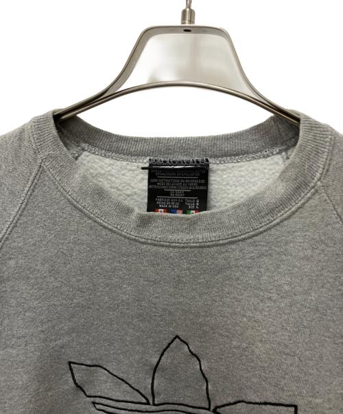 adidas（アディダス）adidas (アディダス) 刺繍ロゴラグランスウェット グレー サイズ:Lの古着・服飾アイテム