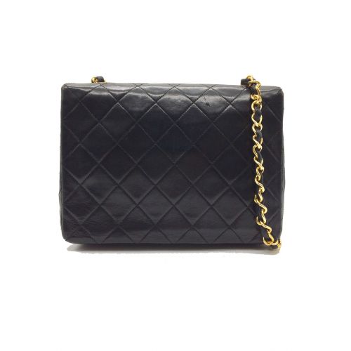 CHANEL（シャネル）CHANEL (シャネル) チェーンショルダーバッグ ブラック マトラッセ ラムスキン 1433601の古着・服飾アイテム