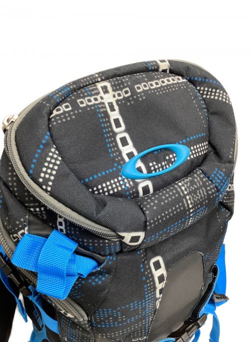 OAKLEY（オークリー）OAKLEY (オークリー) バックパック ブラック×ブルーの古着・服飾アイテム