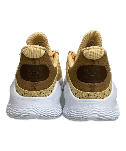 UNDER ARMOUR（アンダーアーマー）UNDER ARMOUR (アンダー アーマー) ローカットスニーカー イエロー×ブラウン サイズ:27cmの古着・服飾アイテム