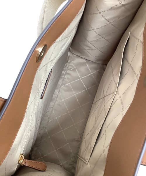MICHAEL KORS（マイケル・コース）MICHAEL KORS (マイケルコース) 2WAYショルダーバッグ ホワイト×ブラウンの古着・服飾アイテム