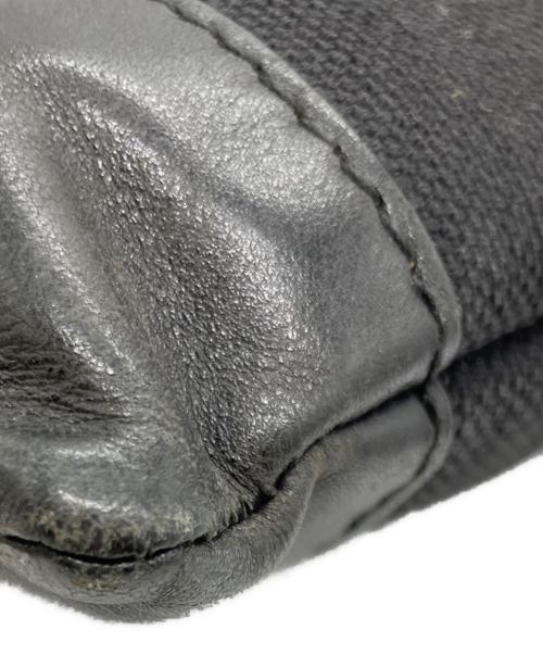 BALENCIAGA（バレンシアガ）BALENCIAGA (バレンシアガ) クラッチバッグ ブラックの古着・服飾アイテム