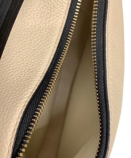 MARC JACOBS（マークジェイコブズ）MARC JACOBS (マークジェイコブス) ショルダーバッグ ベージュ×ブラックの古着・服飾アイテム