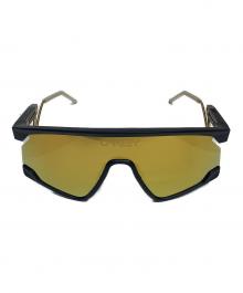 OAKLEY（オークリー）の古着「サングラス」｜ブラック×ゴールド