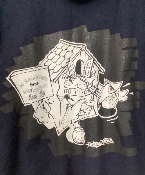 MENACE（メナス）MENACE (メナス) プリントパーカー ネイビー サイズ:XXLの古着・服飾アイテム