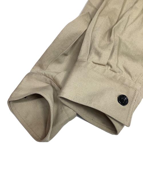 AMI Alexandre Mattiussi（アミアレクサンドルマテュッシ）AMI Alexandre Mattiussi (アミアレクサンドルマテュッシ) 長袖シャツ ベージュ×グリーン サイズ:Mの古着・服飾アイテム