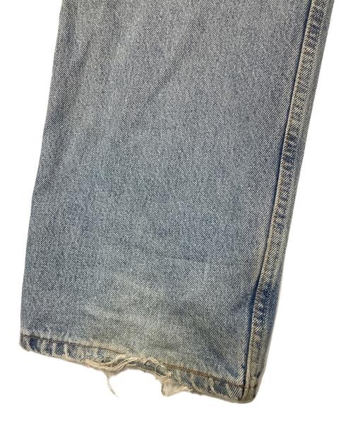 LEVI'S（リーバイス）LEVI'S (リーバイス) ダメージ加工ジーンズ ブルー サイズ:W36の古着・服飾アイテム