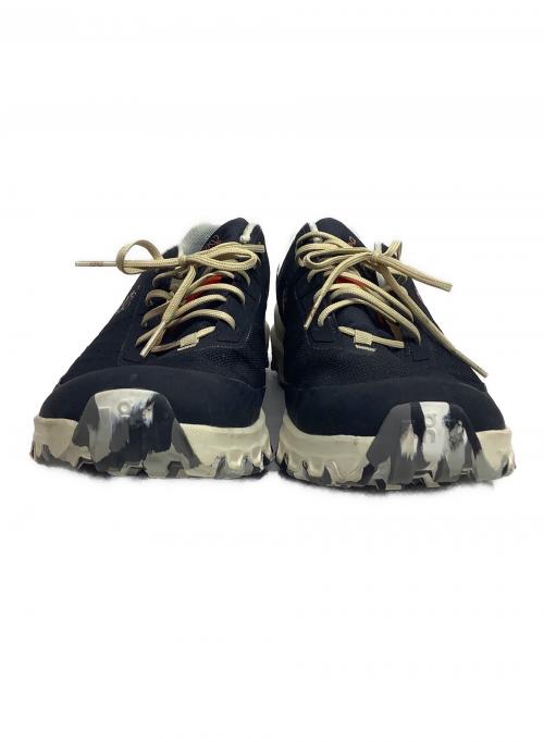 on（オン）On (オン) LOEWE (ロエベ) Cloudventure ブラック サイズ:27.5cmの古着・服飾アイテム