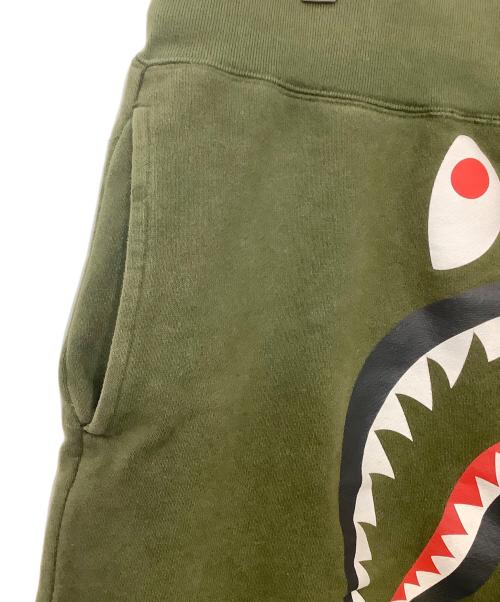 A BATHING APE（ア ベイシング エイプ）A BATHING APE (ア ベイシング エイプ) ショートパンツ カーキ サイズ:Mの古着・服飾アイテム