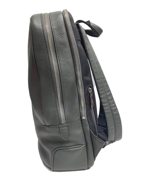 PELLE MORBIDA（ペッレモルビダ）PELLE MORBIDA (ペッレモルビダ) レザーリュック グレーの古着・服飾アイテム