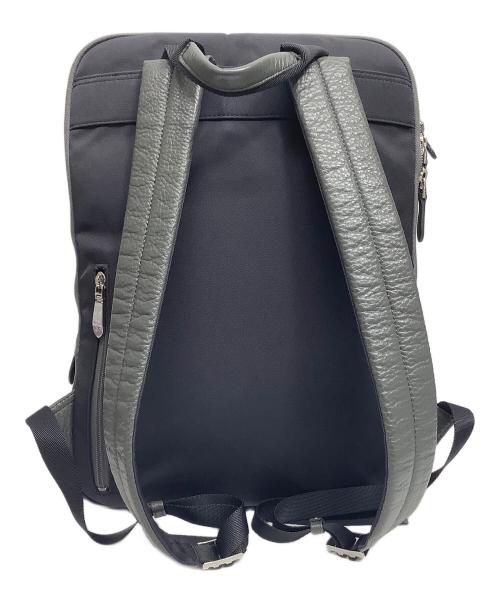 PELLE MORBIDA（ペッレモルビダ）PELLE MORBIDA (ペッレモルビダ) レザーリュック グレーの古着・服飾アイテム