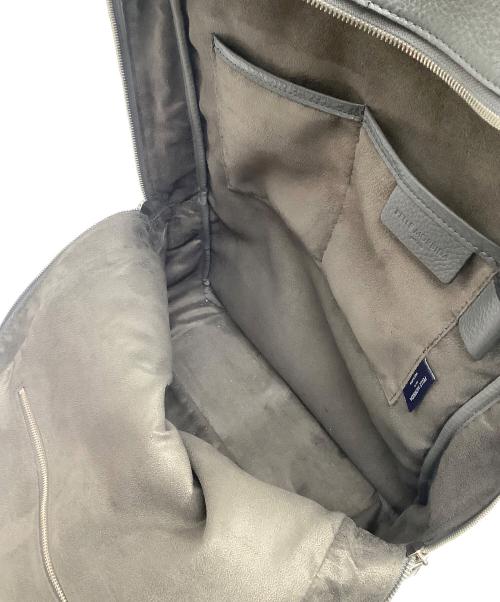 PELLE MORBIDA（ペッレモルビダ）PELLE MORBIDA (ペッレモルビダ) レザーリュック グレーの古着・服飾アイテム