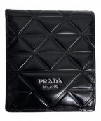 PRADAプラダ）の古着「2つ折り財布」｜ブラック