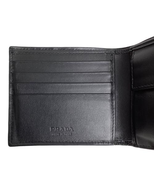 PRADA（プラダ）PRADA (プラダ) 2つ折り財布 ブラックの古着・服飾アイテム