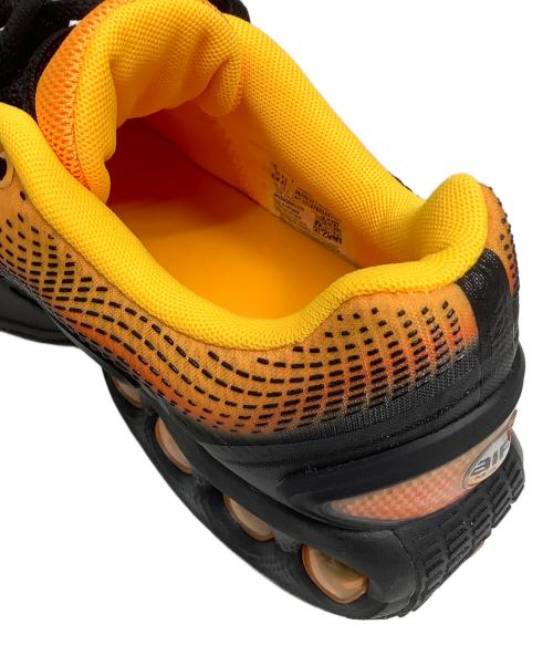 NIKE（ナイキ）NIKE (ナイキ) ローカットスニーカー オレンジ×ブラック サイズ:27.5 未使用品の古着・服飾アイテム