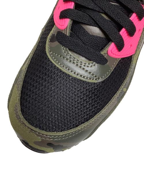 NIKE（ナイキ）NIKE (ナイキ) ローカットスニーカー カーキ×ピンク サイズ:27.5 未使用品の古着・服飾アイテム