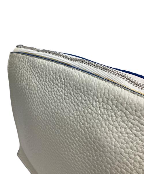 FURLA（フルラ）FURLA (フルラ) クラッチバッグ ホワイト×ブルーの古着・服飾アイテム