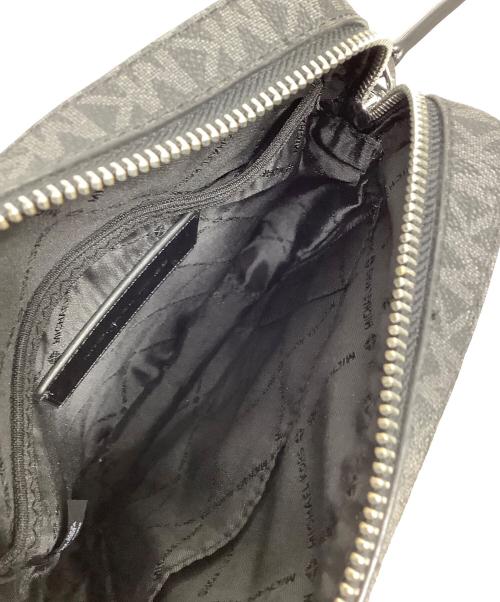 MICHAEL KORS（マイケル・コース）MICHAEL KORS (マイケル・コース) ショルダーバッグ ブラックの古着・服飾アイテム
