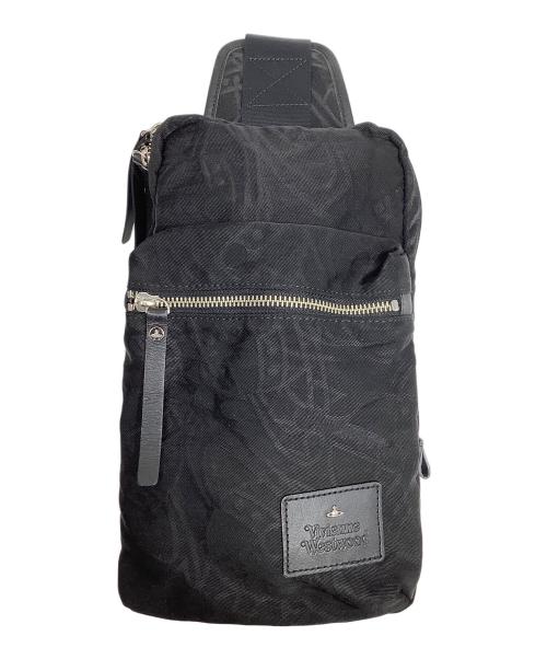 Vivienne Westwood（ヴィヴィアンウエストウッド）Vivienne Westwood (ヴィヴィアンウエストウッド) ORBエンボスボディーバッグ ブラックの古着・服飾アイテム